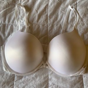 Victoria’s Secret push up bra size 36DD